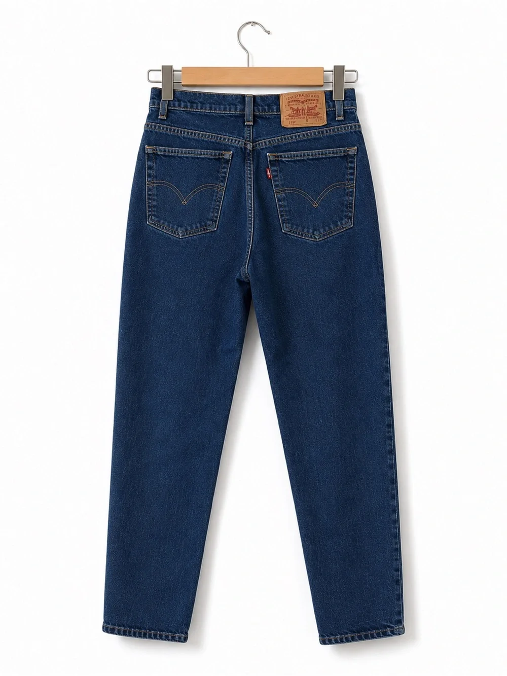 Levi’s 550 High Rise Relaxed Taper Mom Jeans Women’s Size 8 Dark Wash Denim